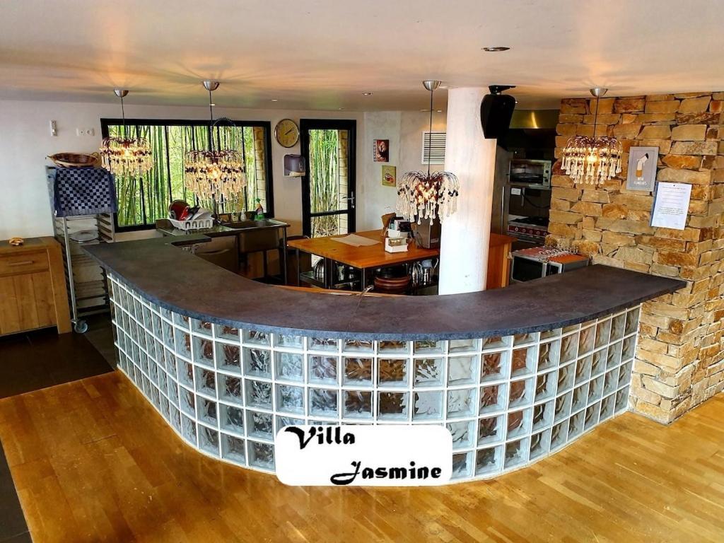 Somptueuse Villa Jasmine Saint-Meen-le-Grand ภายนอก รูปภาพ